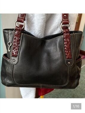 Fossil  shoulder bag Tote braided handles pebbled leather   black/brown trim
EUC